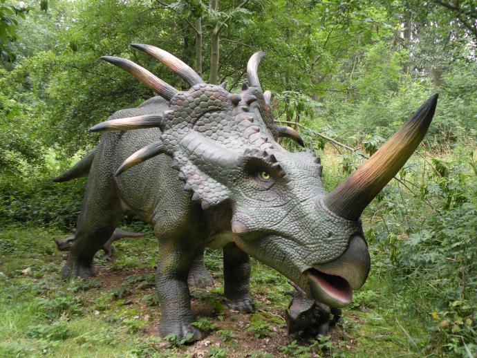 Stegosaurus im Dinopark Rügen