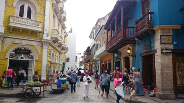 Die für Cartagena so charakteristischen Gebäude im Kolonialstil